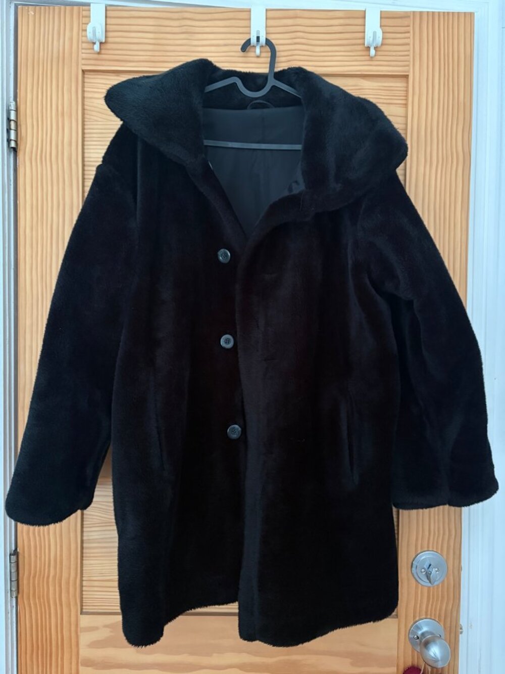 Manteau fausse fourrure noire / Black Faux Fur Teddy Coat – S